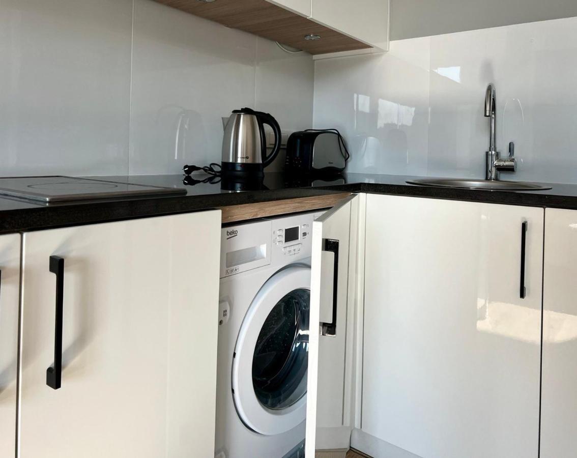 K22 Slawinska 503 Sun-City Apart Warszawa Eksteriør billede